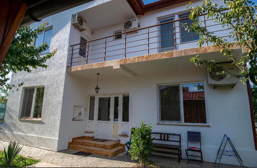 Vila Jean Bart Hotel Мангалия Екстериор снимка