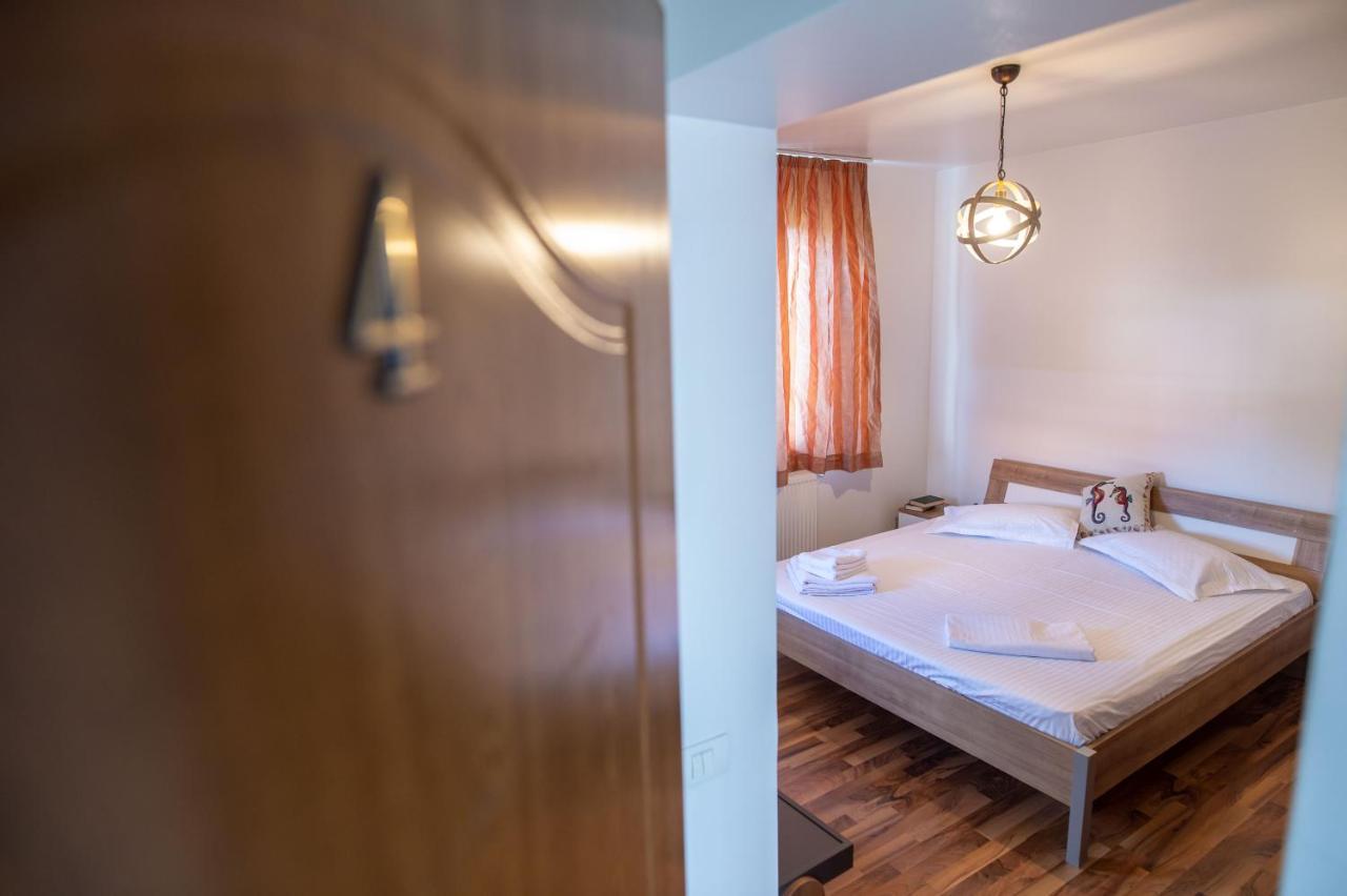 Vila Jean Bart Hotel Мангалия Екстериор снимка