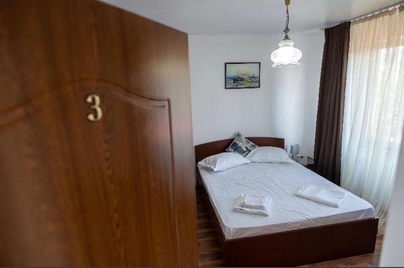 Vila Jean Bart Hotel Мангалия Екстериор снимка