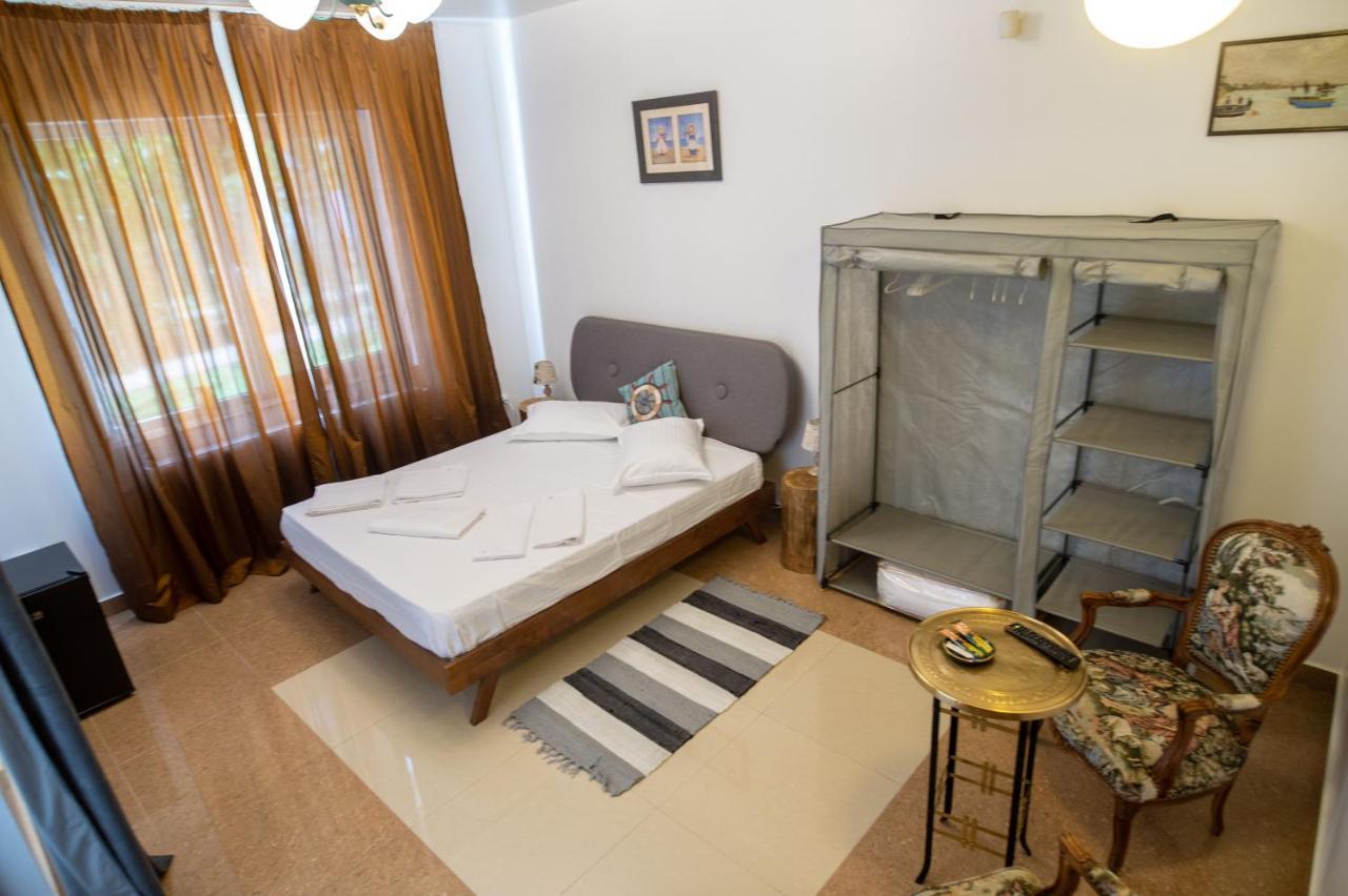 Vila Jean Bart Hotel Мангалия Екстериор снимка